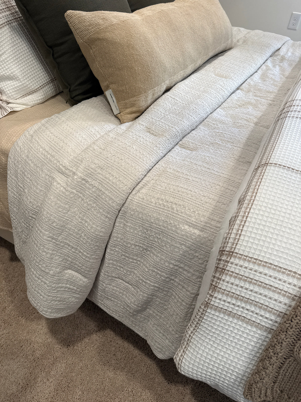 Ivory Textured Comforter- Queen