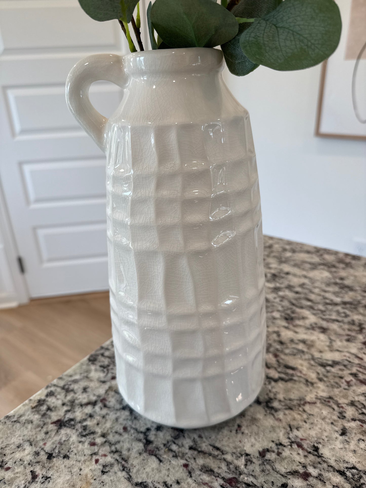 White Crackled Line Handle Vase