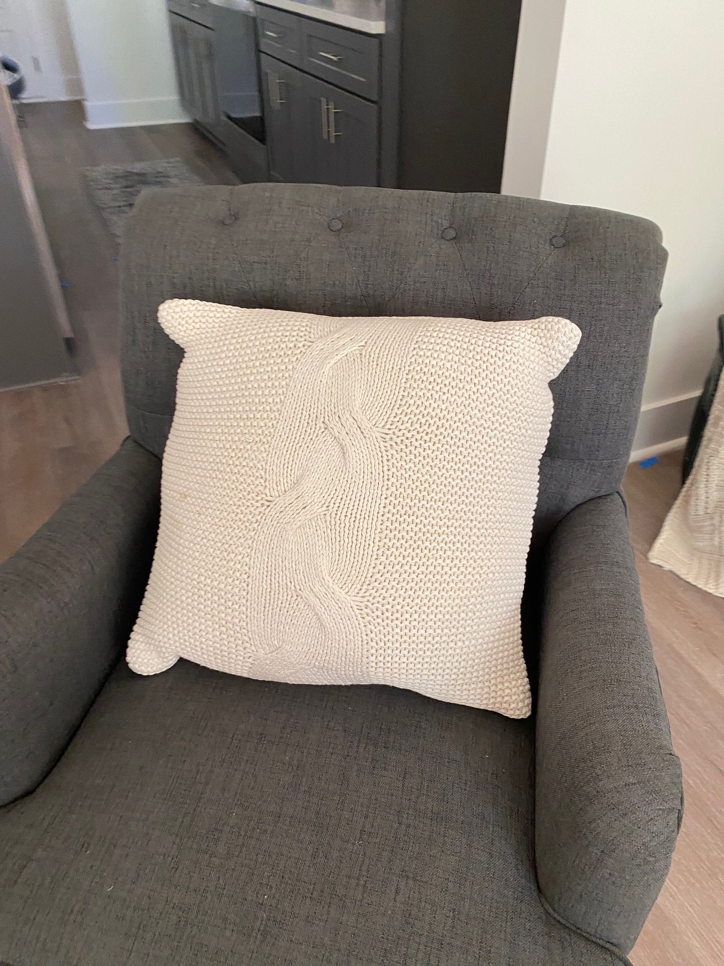 Knitted Cream Throw Pillow