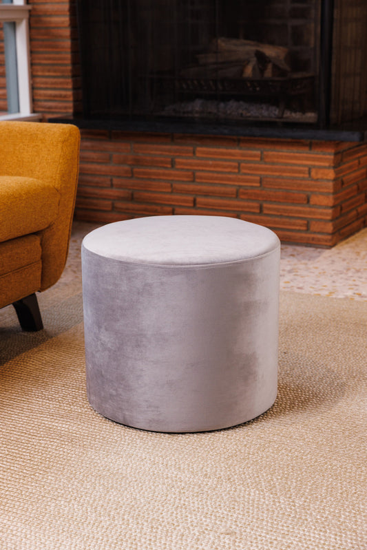 19" Round Pouf - Dove Gray Velvet