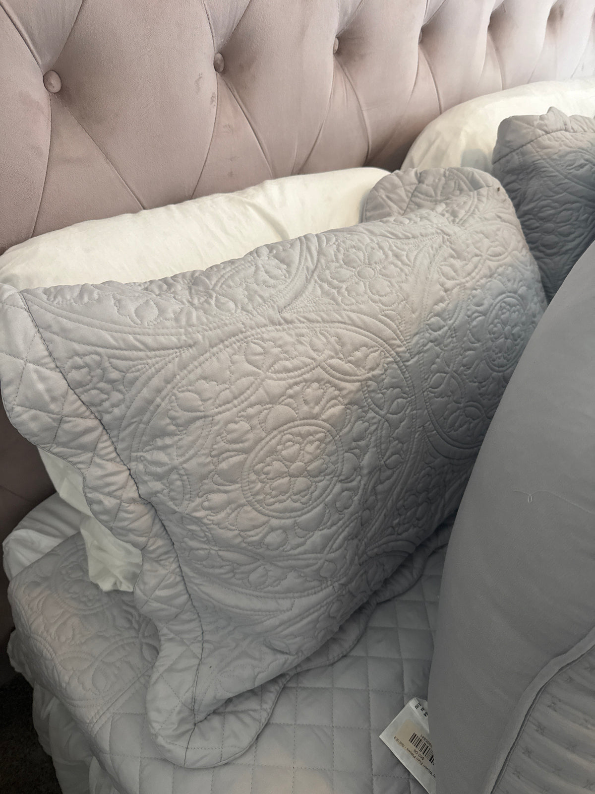 Gray Medallion Quilt King Shan