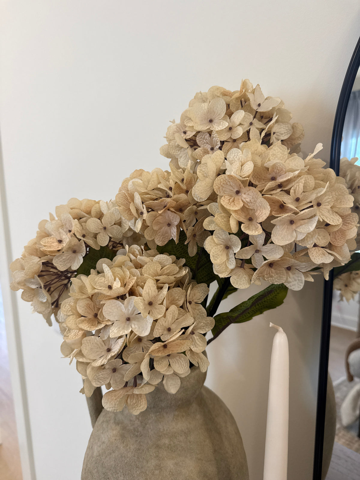 Faux Dried Hydrangea Stem
