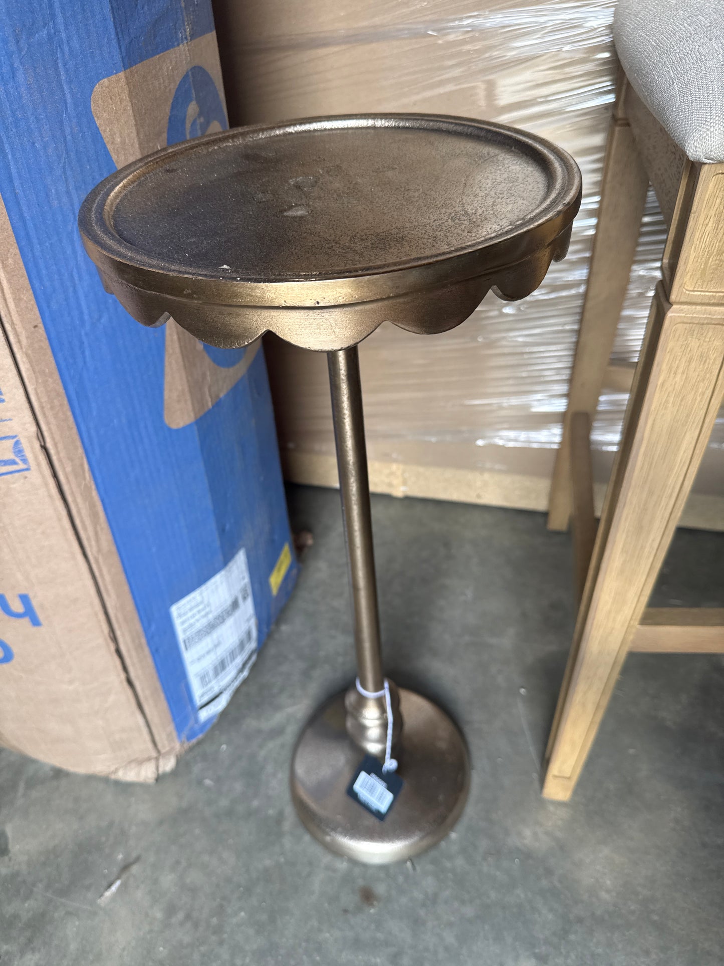 Gold Scallop Pedestal Side Table