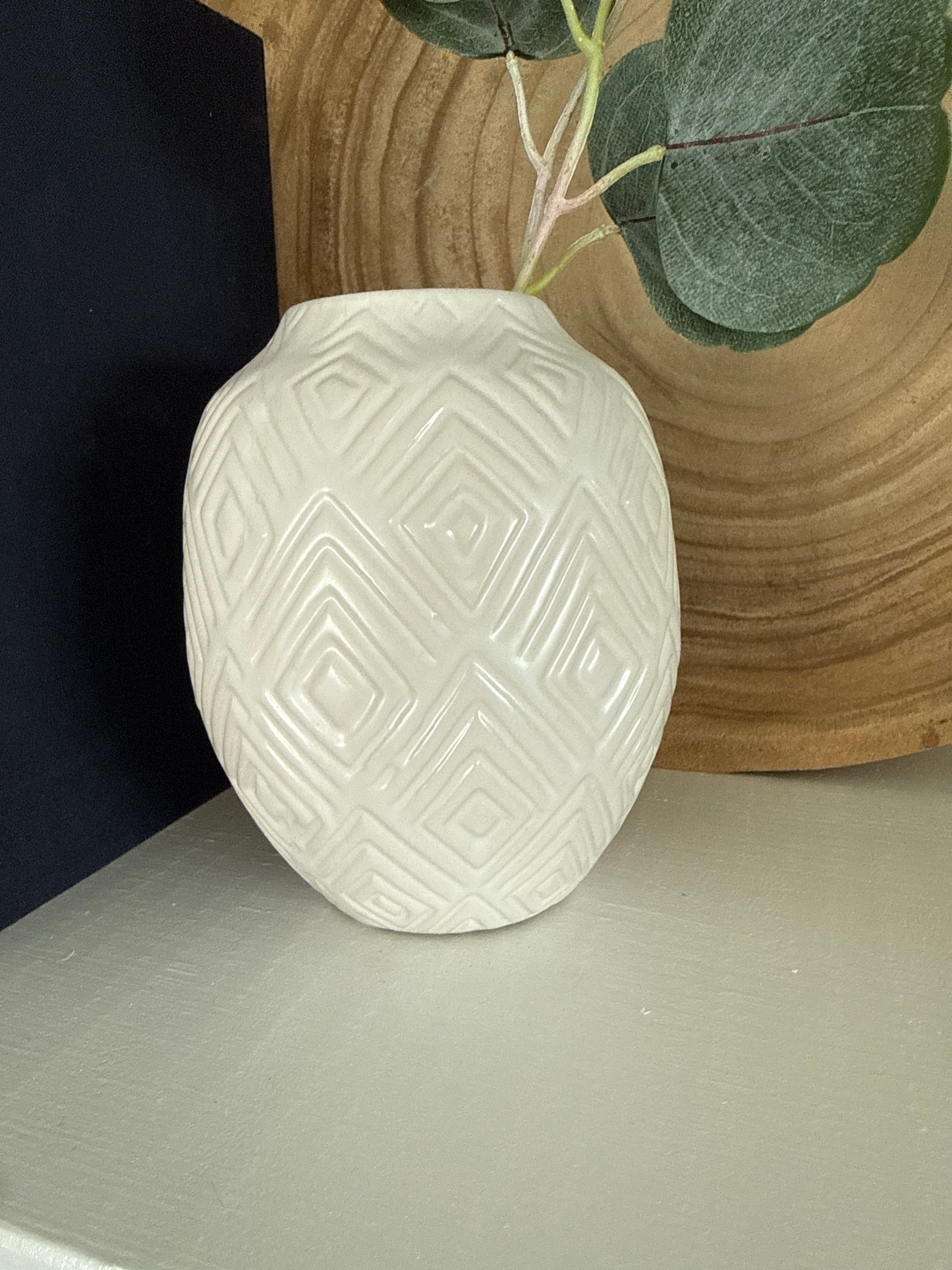 Small cream diamond patterned vase