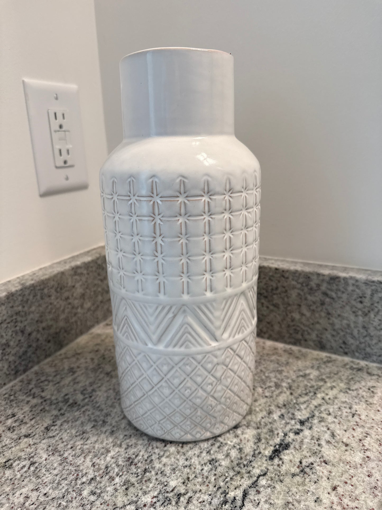 White Abstract Patterned Vase