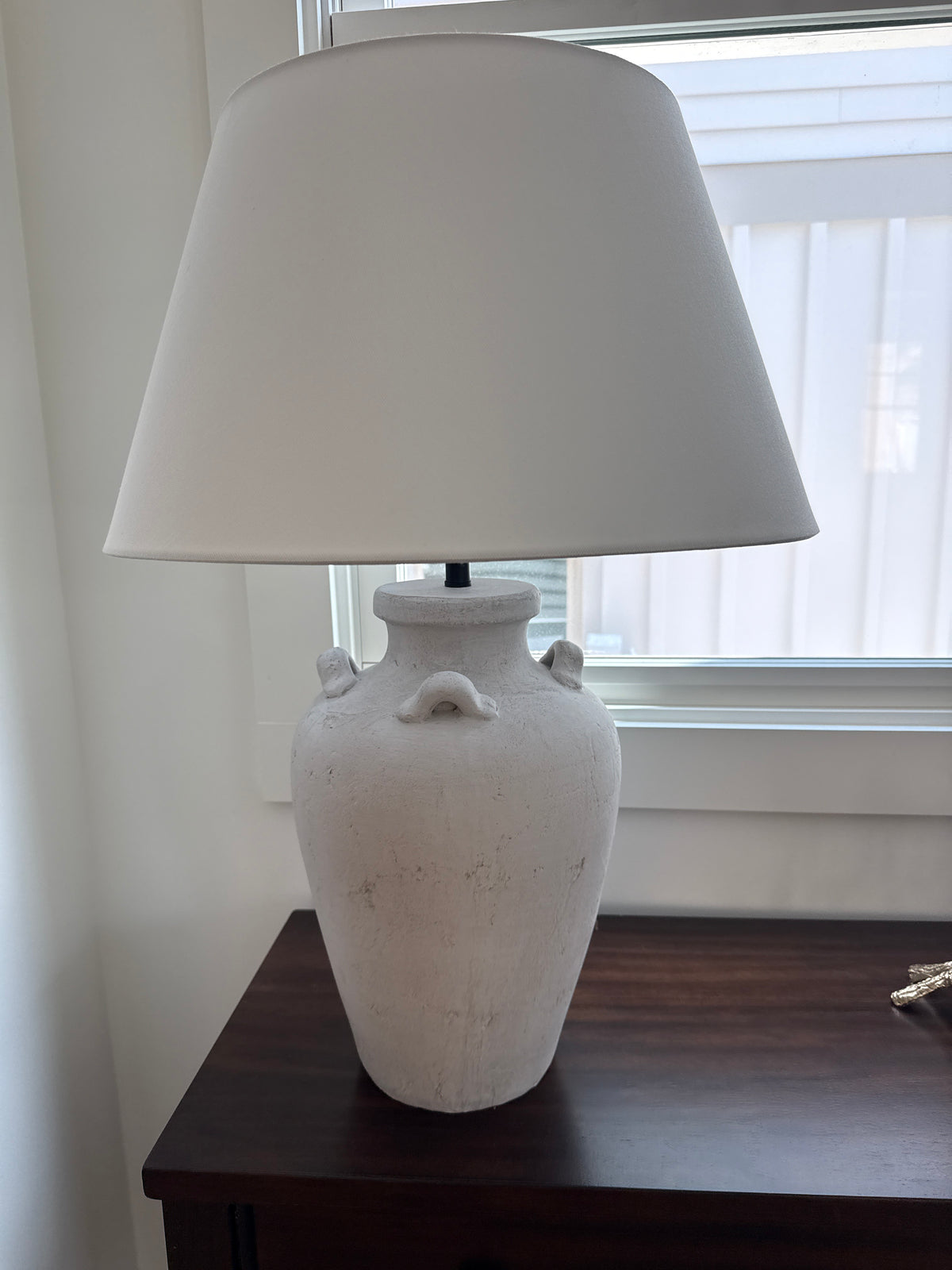 White Vase-Look Handled Lamp