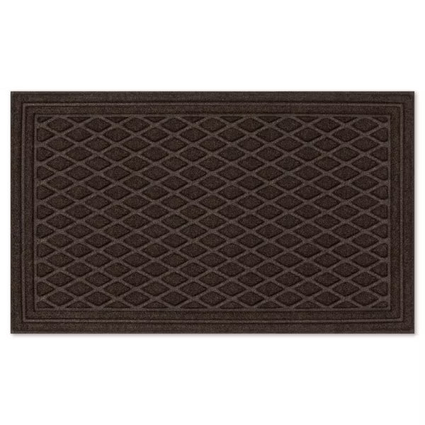 1'6"x2'6" Diamond Tufted Door Mat Dark Brown