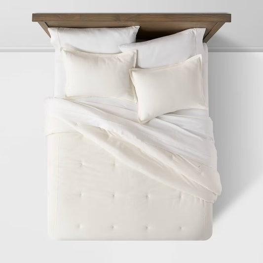 Velvet Cream Comforter - King