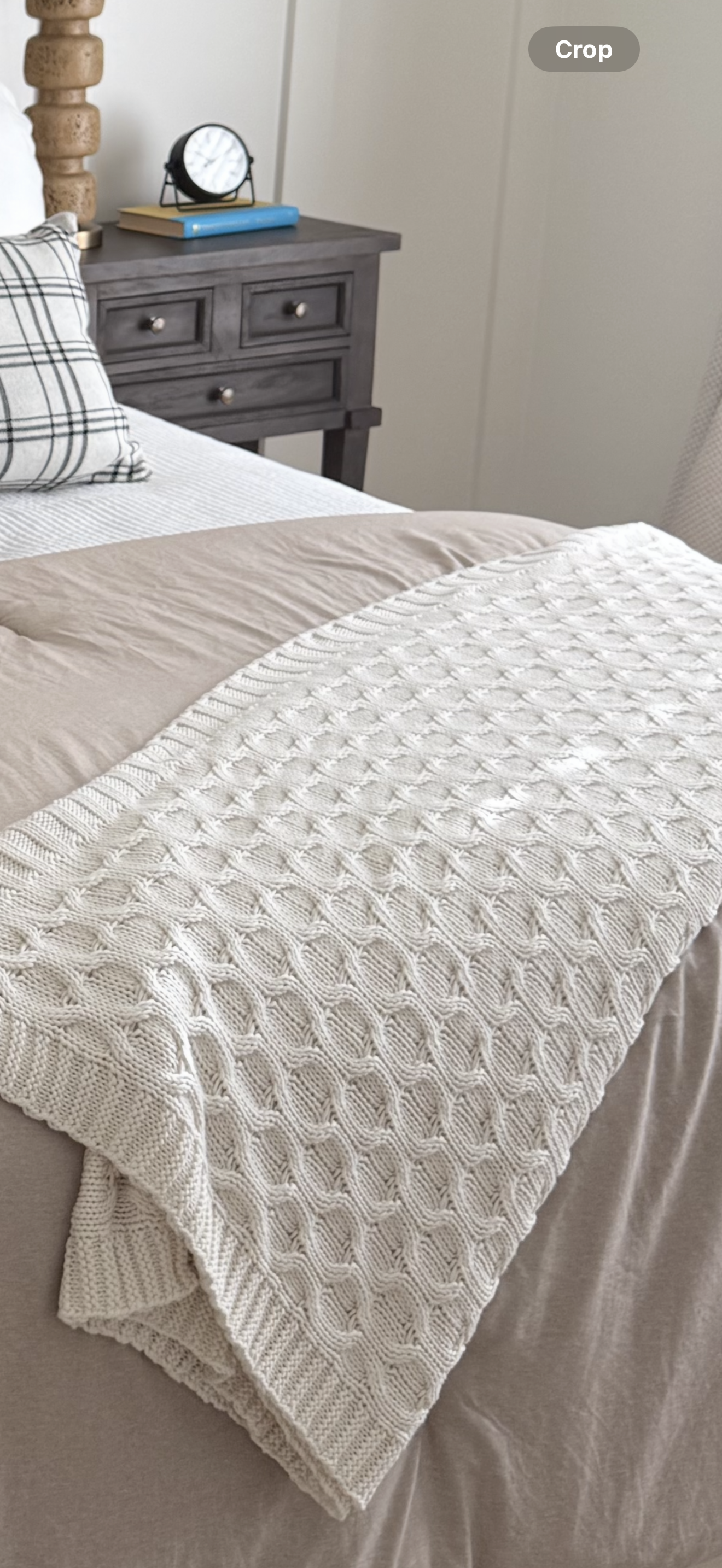 Cream Knit Patterned Throw Blanket