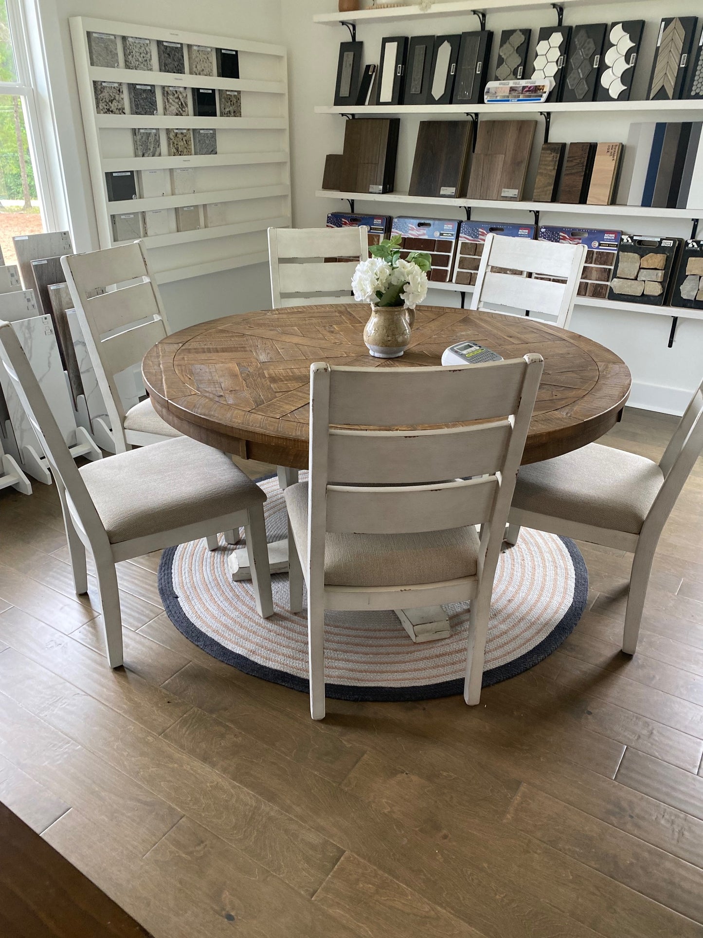 White Wood Chair with Linen Seat