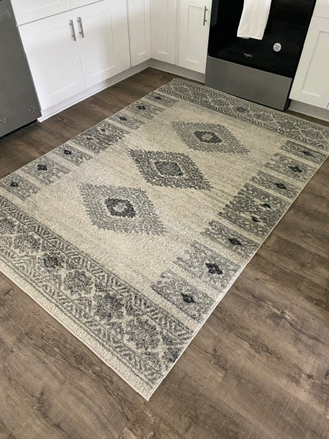 Black and White Woven Rug - 3x5