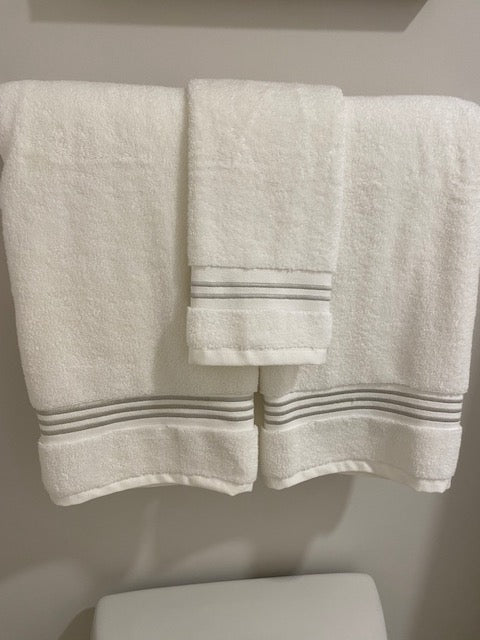 Double Stripe White Hand Towel