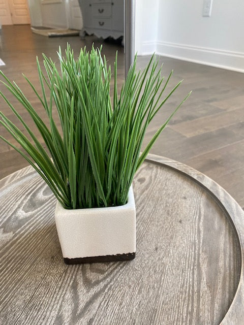 4" Faux Grass Plant