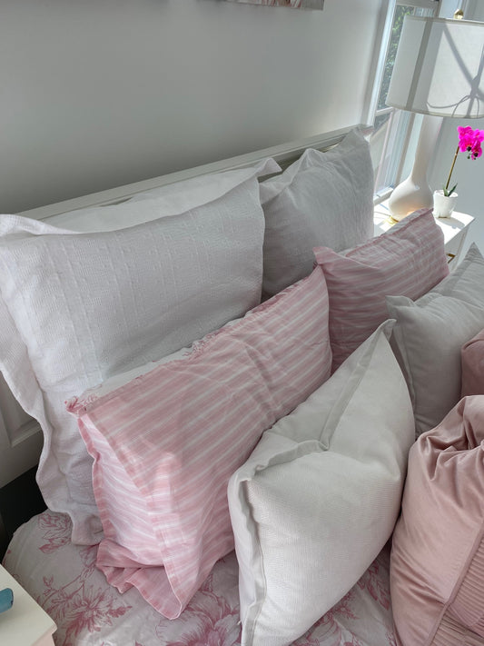 Queen Standard Pillows in Pink Shams - Set of 2