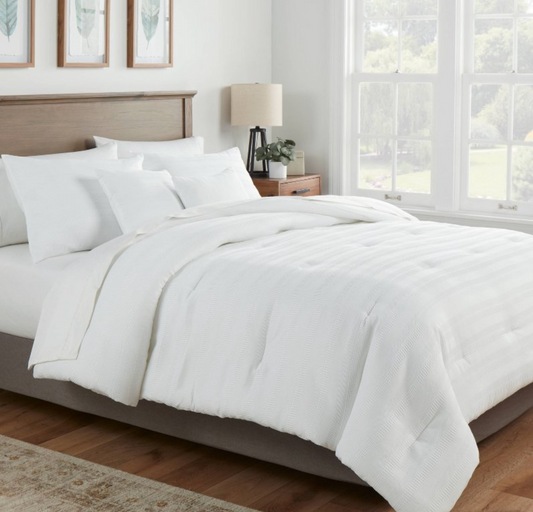 White Woven Waffle Queen Comforter Set with Shams