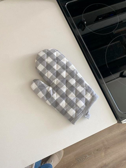 Gray and White Checked Oven Mitt